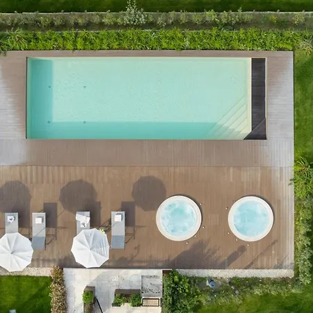 Pergola By Palazzo Di * Varignana