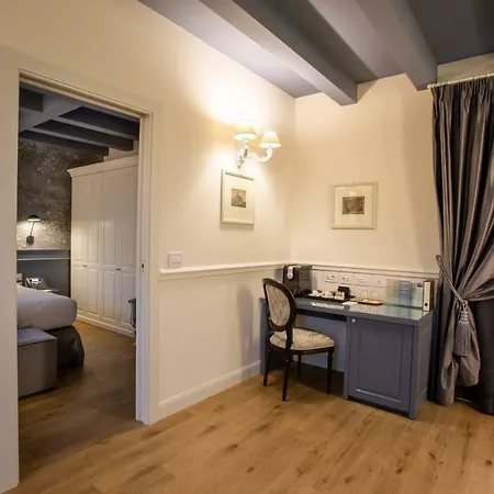 Pergola By Palazzo Di * Varignana