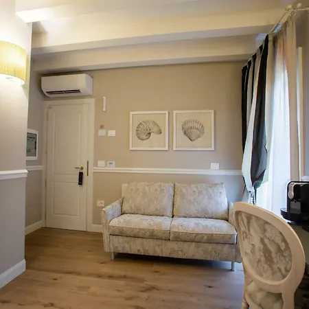 Pergola By Palazzo Di * Varignana