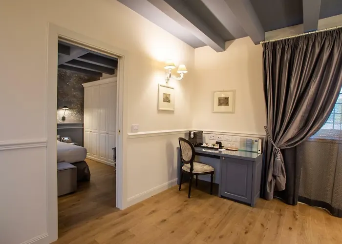 Pergola By Palazzo Di * Varignana